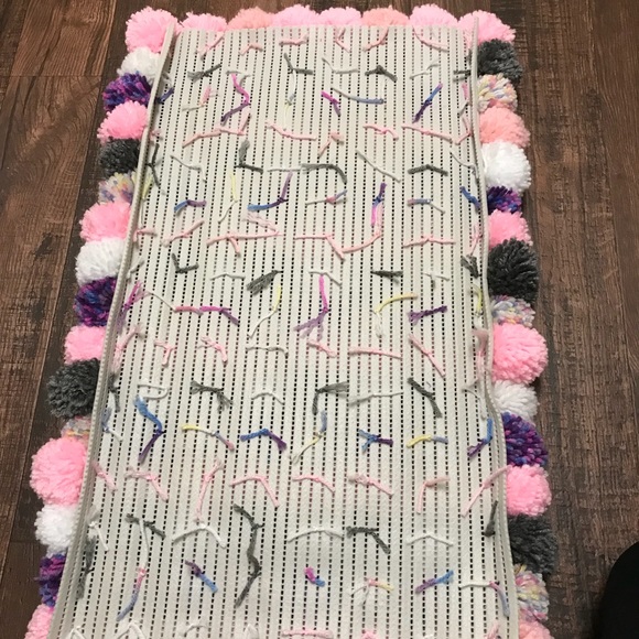 Pom Pom Rug - Picture 3 of 3